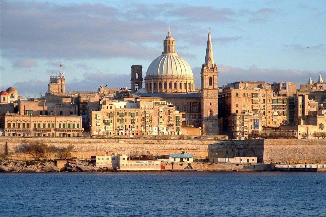 Perfect Location, Idyllic 2Br Apartment Sliema Exterior photo